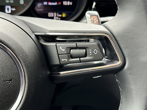 New 2025 Porsche Macan image 31