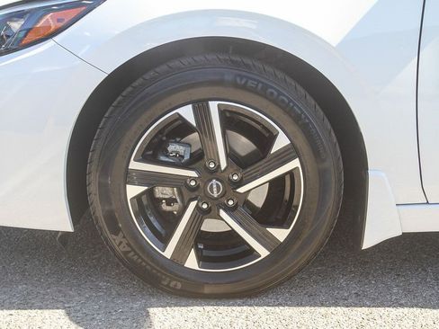 Used 2024 Nissan Sentra SV FWD image 10