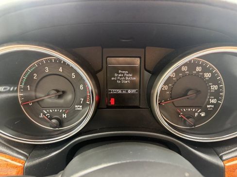 Used 2011 Jeep Grand Cherokee Overland AWD/4WD image 17