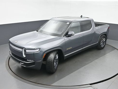 Used 2024 Rivian R1T Adventure AWD/4WD image 34