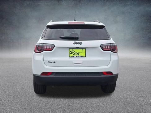 New 2026 Jeep Compass Latitude AWD/4WD image 16