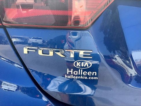 Used 2020 Kia Forte LXS image 6