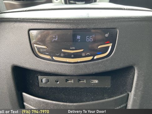 Used 2020 Cadillac Escalade ESV Premium Luxury AWD/4WD image 28