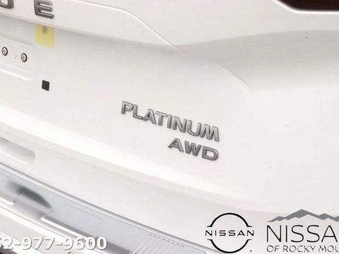 New 2026 Nissan Rogue Platinum w/ Platinum Premium Package AWD/4WD image 9