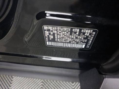 Used 2023 Nissan Rogue SV image 34