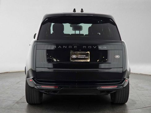 Used 2023 Land Rover Range Rover Long Wheelbase SE AWD/4WD image 4
