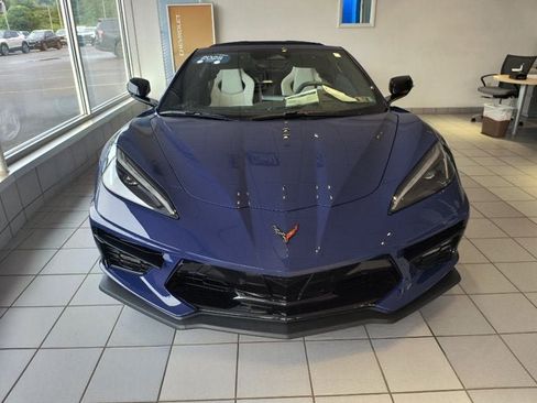Used 2025 Chevrolet Corvette Stingray Coupe w/ Z51 Performance Package RWD image 3
