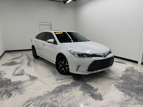 Used 2016 Toyota Avalon XLE Premium FWD image 1