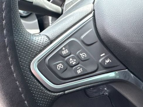 Used 2022 Chevrolet Equinox LS FWD image 12