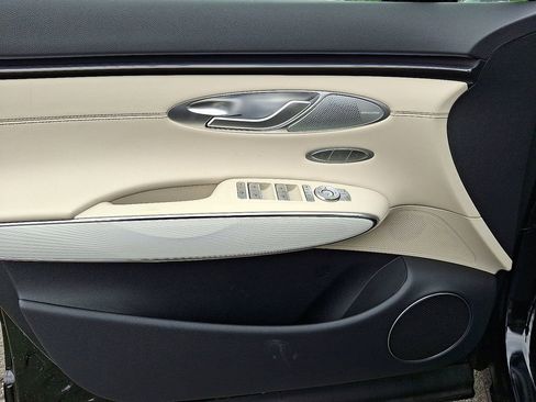 New 2026 Genesis GV70 2.5T Advanced AWD/4WD image 8