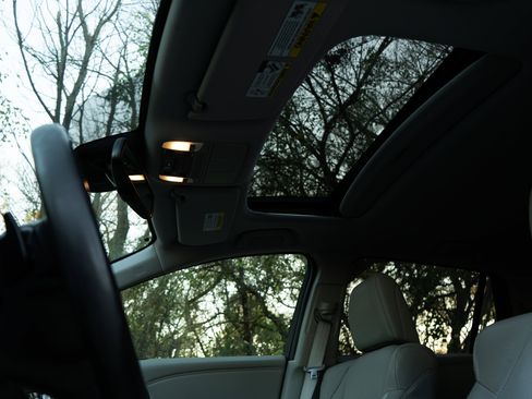 Used 2018 Acura RDX w/ Tech & AcuraWatch Plus Pkg image 37