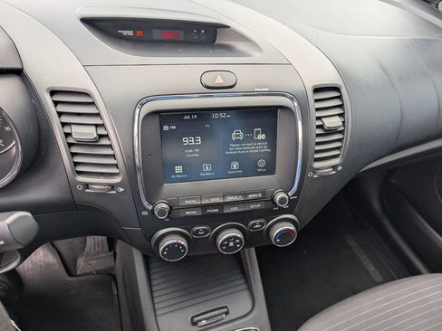 Used 2018 Kia Forte LX w/ LX Popular Package FWD image 15