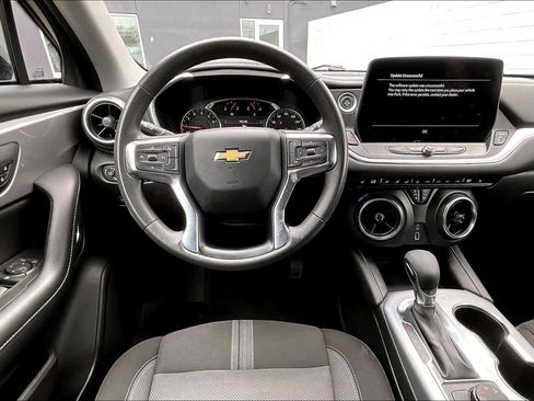 Used 2024 Chevrolet Blazer LT AWD/4WD image 10