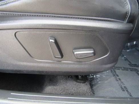 Used 2024 Hyundai Tucson Limited image 23