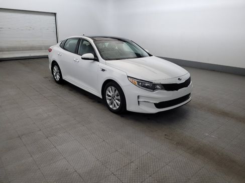 Used 2018 Kia Optima EX w/ Premium Package FWD image 13