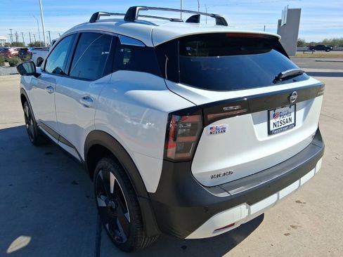 New 2026 Nissan Kicks SR w/ Cold Weather Package image 4
