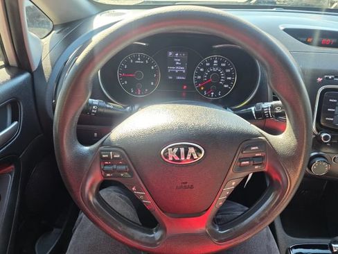 Used 2018 Kia Forte LX w/ LX Rear Camera Package FWD image 16