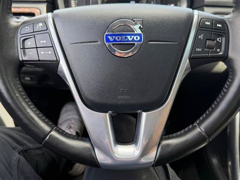 Used 2016 Volvo S80 T5 Platinum FWD image 32