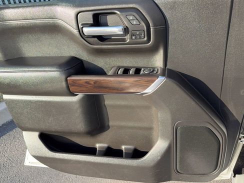 Used 2019 GMC Sierra 1500 SLT RWD image 15