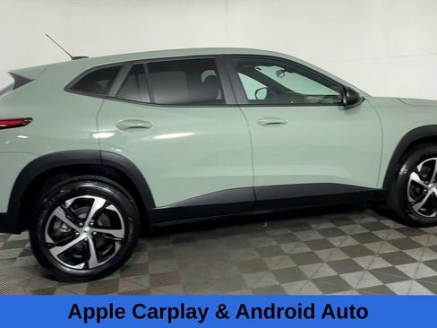 Used 2024 Chevrolet Trax RS w/ Driver Confidence Package FWD image 11