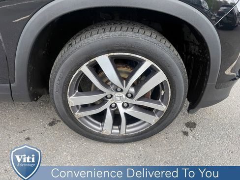Used 2018 Honda Pilot Touring image 15