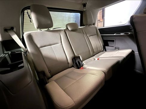 Used 2021 Ford Expedition XLT RWD image 23