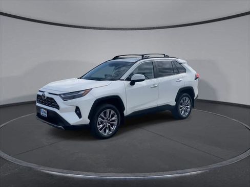 Certified 2022 Toyota RAV4 Limited image 4