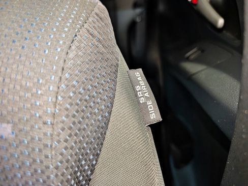 Used 2009 Toyota Matrix S image 40