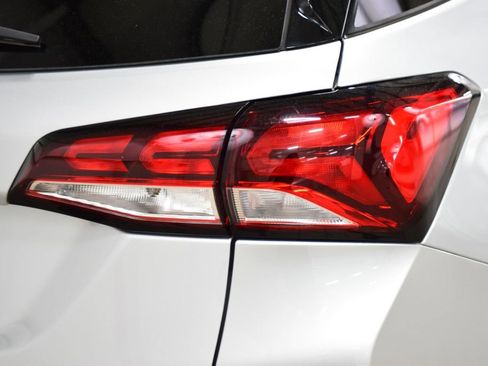 Used 2022 Chevrolet Equinox LT FWD image 19