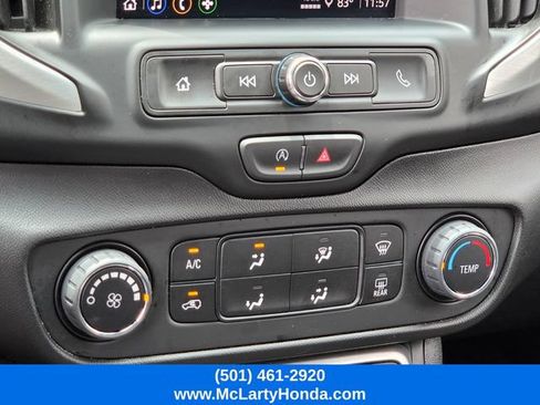 Used 2024 GMC Terrain SLE FWD image 23