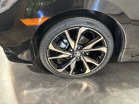 Used 2021 Honda Civic Sport image 10