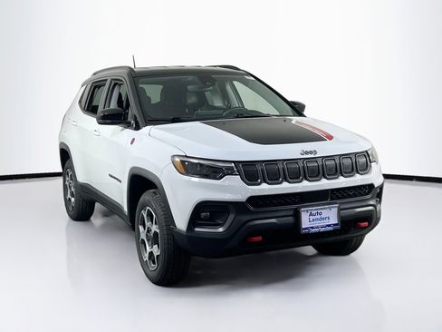 Used 2022 Jeep Compass Trailhawk w/ Trailhawk Elite Group AWD/4WD image 3