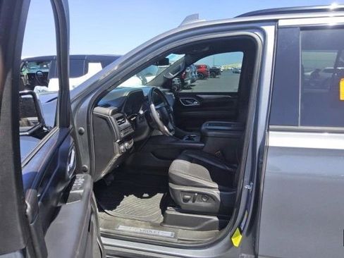 Used 2021 Chevrolet Suburban RST AWD/4WD image 6