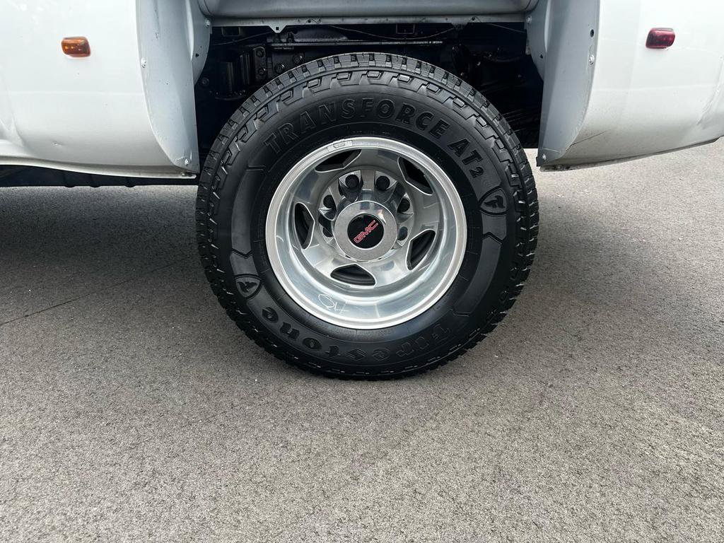 Used 2019 GMC Sierra 3500 Denali w/ Duramax Plus Package AWD/4WD image 11