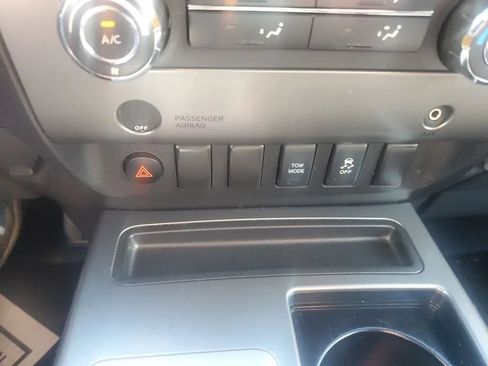 Used 2012 Nissan Titan SV AWD/4WD image 16