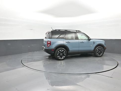 Certified 2022 Ford Bronco Sport Outer Banks w/ Tech Package AWD/4WD image 8