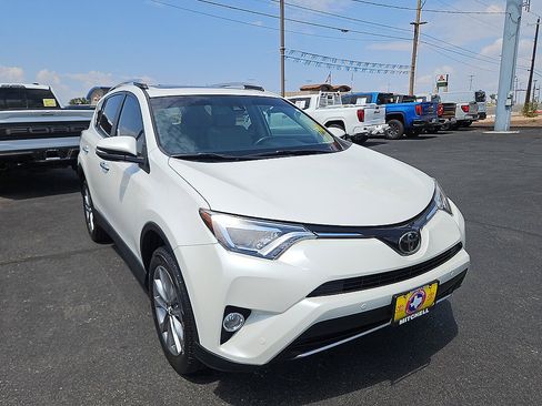 Used 2017 Toyota RAV4 Limited FWD image 6