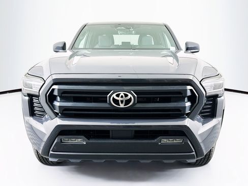 Used 2024 Toyota Tacoma SR5 RWD image 2