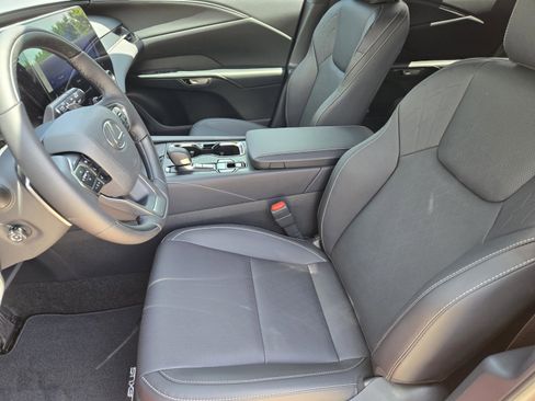 New 2026 Lexus RX 350 FWD image 5