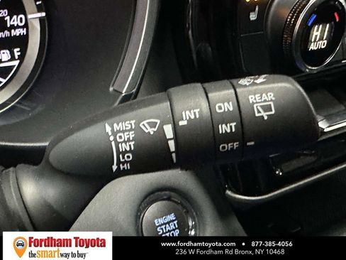 Used 2022 Toyota Highlander XLE image 36