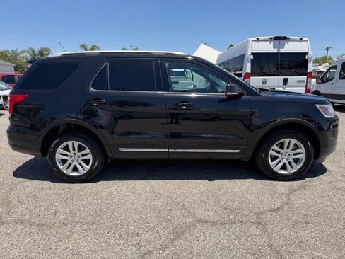 Used 2019 Ford Explorer XLT w/ Equipment Group 201A AWD/4WD image 4