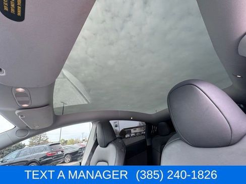 Used 2023 Tesla Model Y Long Range image 21