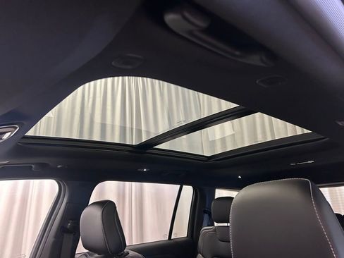 New 2026 Jeep Grand Cherokee L Limited AWD/4WD image 20