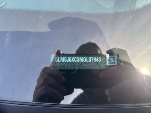 Used 2021 Lincoln Aviator AWD image 10