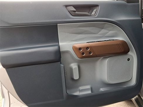 Used 2024 Ford Maverick Lariat image 11