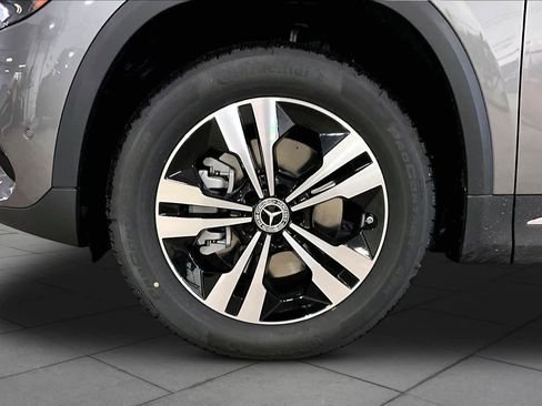 New 2026 Mercedes-Benz GLA 250 4MATIC image 18