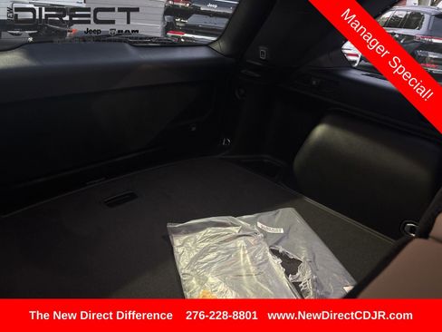 New 2025 Jeep Grand Cherokee Limited w/ Luxury Tech Group II image 28