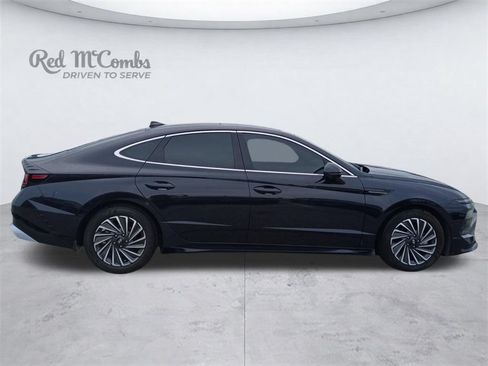 Certified 2025 Hyundai Sonata Limited FWD image 8