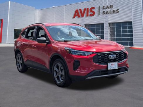 Used 2025 Ford Escape ST-Line AWD/4WD image 3