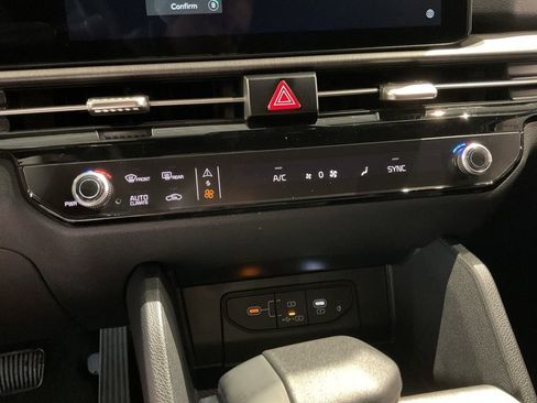 New 2026 Kia Sportage X-Line image 17